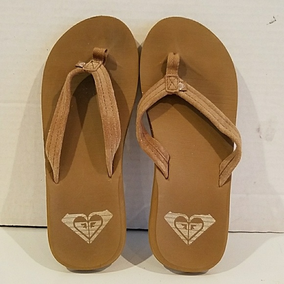 roxy tan flip flops